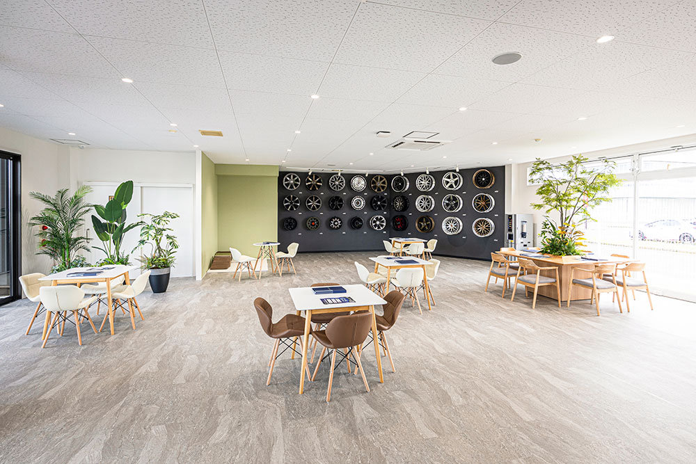 KUHLGRAMZ仙台新港STOR5